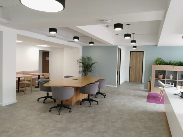 Regus Calle 93 — proyecto AMPLEX