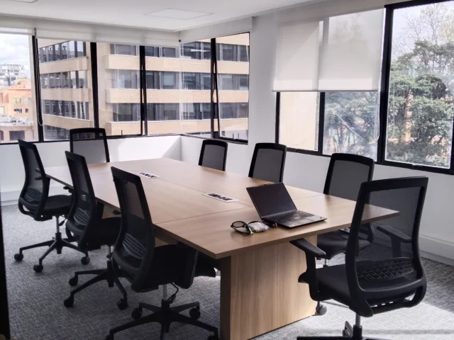 Regus Calle 93 — proyecto AMPLEX